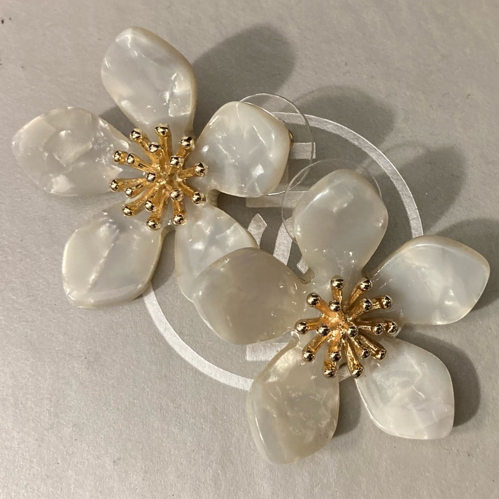 Flower Pierced Earrings